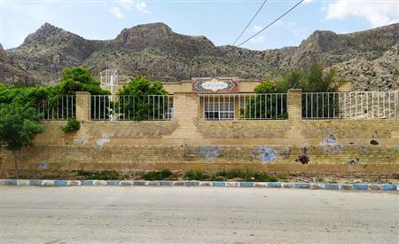 نمای ساختمان کتابخانه